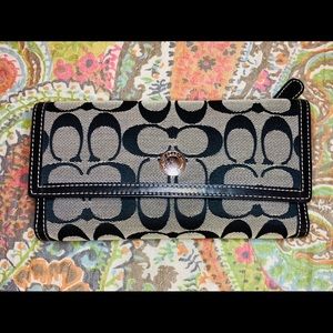 Coach Classic C Black/Gray Wallet with Checkbook